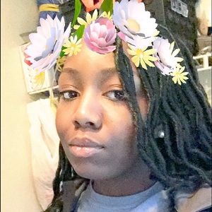 Meet your Posher, Anayia